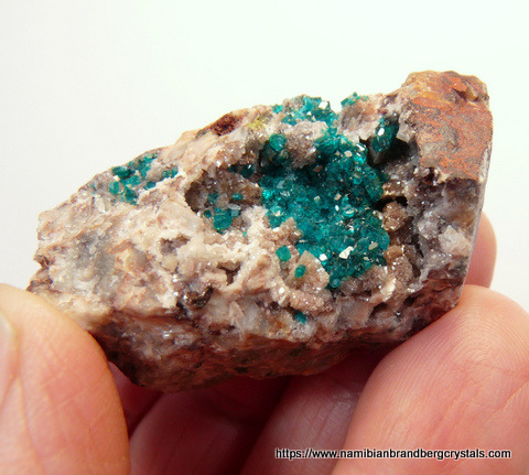 Smithsonite crystals on chalcocite